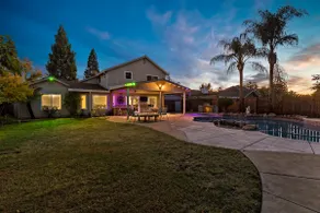 5BR · Pool · Hot Tub · RV Hookups • Garage - Image 5