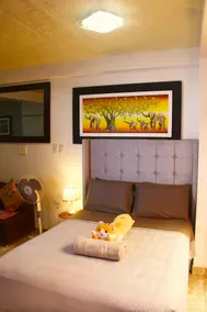 cozy modern apartment with equipped kitchen and wifi. - Image 4