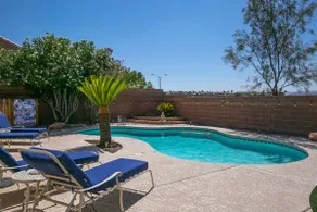 Relaxing 4BR Family Home with Pool and Games - Image 4