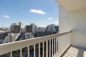 Large Apartment, Balcony, Near Canal! Sleeps 10/4 Bedrooms/2 Bathrooms - Image 5