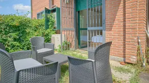 APT. 10 - Beautiful Garden Apartment - Image 5