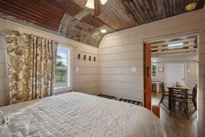 Charming Cabin in the country, 25 mins from Waco - Image 4