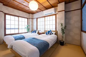 1-minute walk from Okayama and Koseibashi Station, modern renovated accommodation, fully rented, maximum 7 people, free parking - Image 4