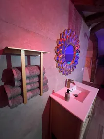 Bohemian & Hot Tub - Image 3