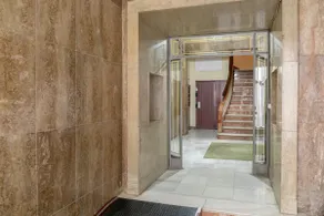 ISG Apartments: Jose Velilla /Free Parking - Image 5