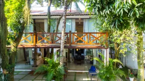 Island retreat: 7 bedrooms, pool and barbecue area - Image 2