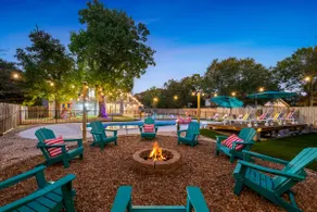 The Ultimate Getaway: Pool, Pickleball, Mini Golf - Image 4
