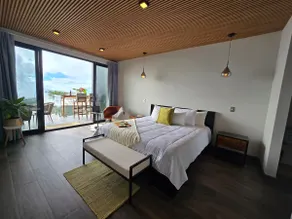 ÉWA-Homes(1) Minimalist & Cozy | Stunning Views - Image 4