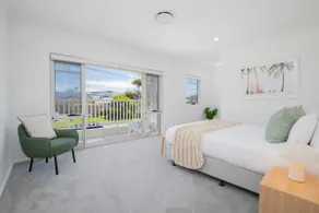 Shoreline Luxe—Refined Beachside Elegance with Spa - Image 4