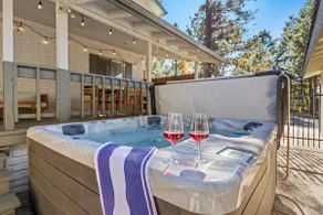 DT Flag Cabin | Pet-Friendly | AC | Hottub - Image 5