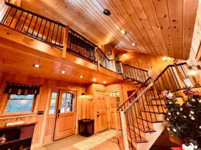 Lake Escape; Sleeps12, hottub, gameroom & UTV - Image 3