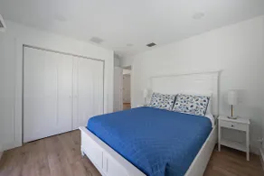 Pet Friendly Pool Home - Minutes Away from Beach - Image 4