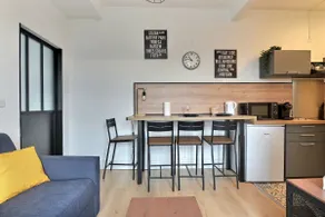 Le Lionceau • Convenient 1-bedroom apartment opposite Stellantis - Image 3