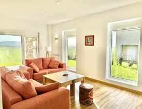 Impressive family home 5 minutes from the beach - Image 2