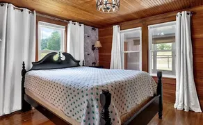 Sunrise Farmhouse - Image 3