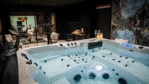 So'Lodge Spa & Piscine - Image 2