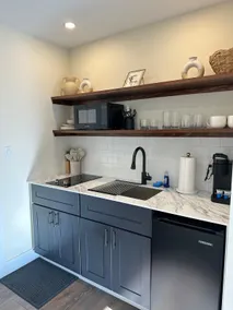 The Innwoods - Studio Apartment 2 - Image 5