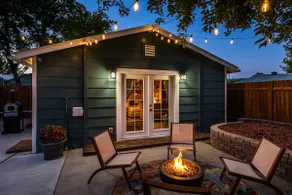 Private Studio-Hot Tub-King Bed-Fire Pit-PizzaOven - Image 5