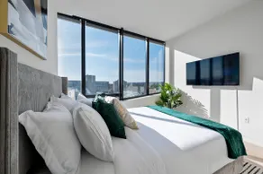 Penthouse views of NYC | Free Parking | BOOK NOW - Image 3