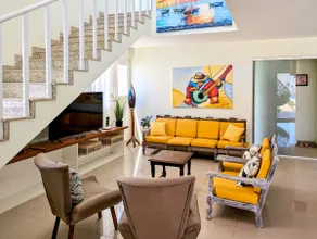 Private pool & 7-min walk to beach - Image 3