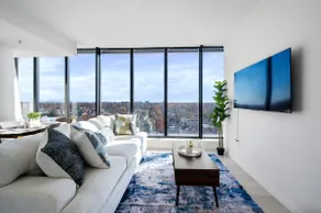 Amazing 1bed 1 bath with views | Free Parking - Image 2