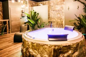 L'Éden Tropical love room - Image 5