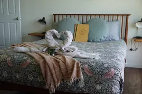 Walganbar King Parrot Cabin Mountain Escape&Stars - Image 3