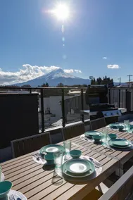 [Lake Gifu Kawaguchiko] Large house with a rooftop BBQ and views of Mt. Fuji - Image 2