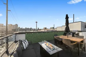Rooftop Space Needle Views | Walkable with Parking - Image 2