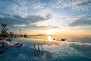 Ocean View Studio/Newly Built/Amazing Pool Mandala - Image 4