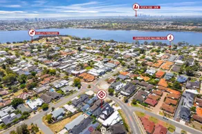 Riverside Executive 2-Story Bliss near Curtin Uni - Image 2