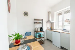 Nice super bright studio 1 minute from the station - Image 2