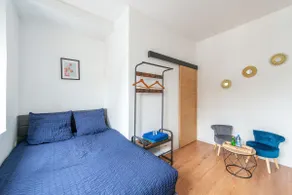 Nice super bright studio 1 minute from the station - Image 3