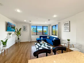 Luxe 2BR Master Suite Near NYC & MetLife - Image 5