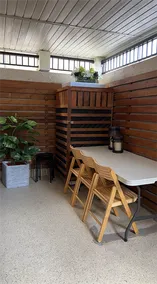 1BR/king bed/full bath/kitchen/self enter/border - Image 5