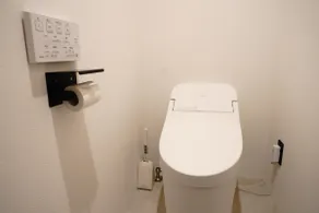Room 902 | Accommodates 4 Guests - Image 5