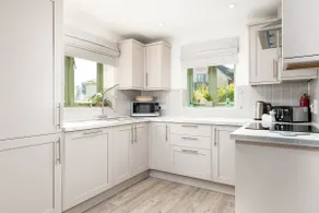 Lakeside property with spa access on a nature reserve Swans Rest HM103 - Image 5