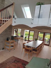 Beautifully newly renovated home - with ocean views - Image 2