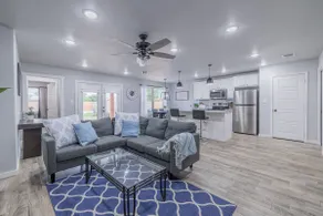 Something Blue- Family Friendly w/ Large Backyard! - Image 2