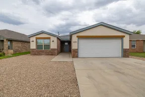 Something Blue- Family Friendly w/ Large Backyard! - Image 5