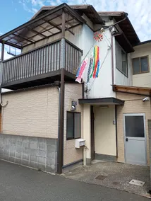 Entire house rental/Free parking/7 people can stay/Preferred by family groups/Next to convenience store - Image 4
