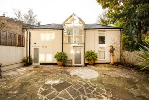 Hidden 2 Bedroom Kensington Retreat | 110m² - Image 2