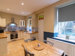 Charming Edwardian Stone Cottage Countryside Views - Image 3
