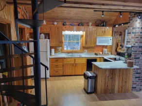 Peaceful Cabin on Center Pond - Image 3