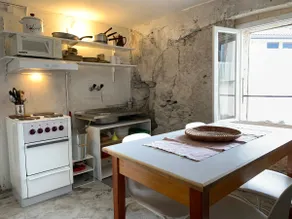 house at the waterfall, 2nd floor - Image 3