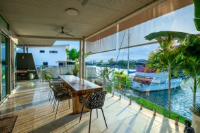 Bayview Paradise with Private Pool-Marina Deck - Image 5