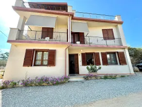 Beach Houses - Image 3