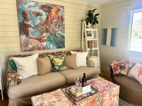 Enchanting Vineyard Getaway - Image 2