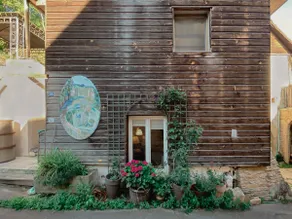 Artistic Guest house in the middle of vineyards - Image 2