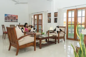 Stylish 2BHK at Costa Montage - 100m walk to beach - Image 3